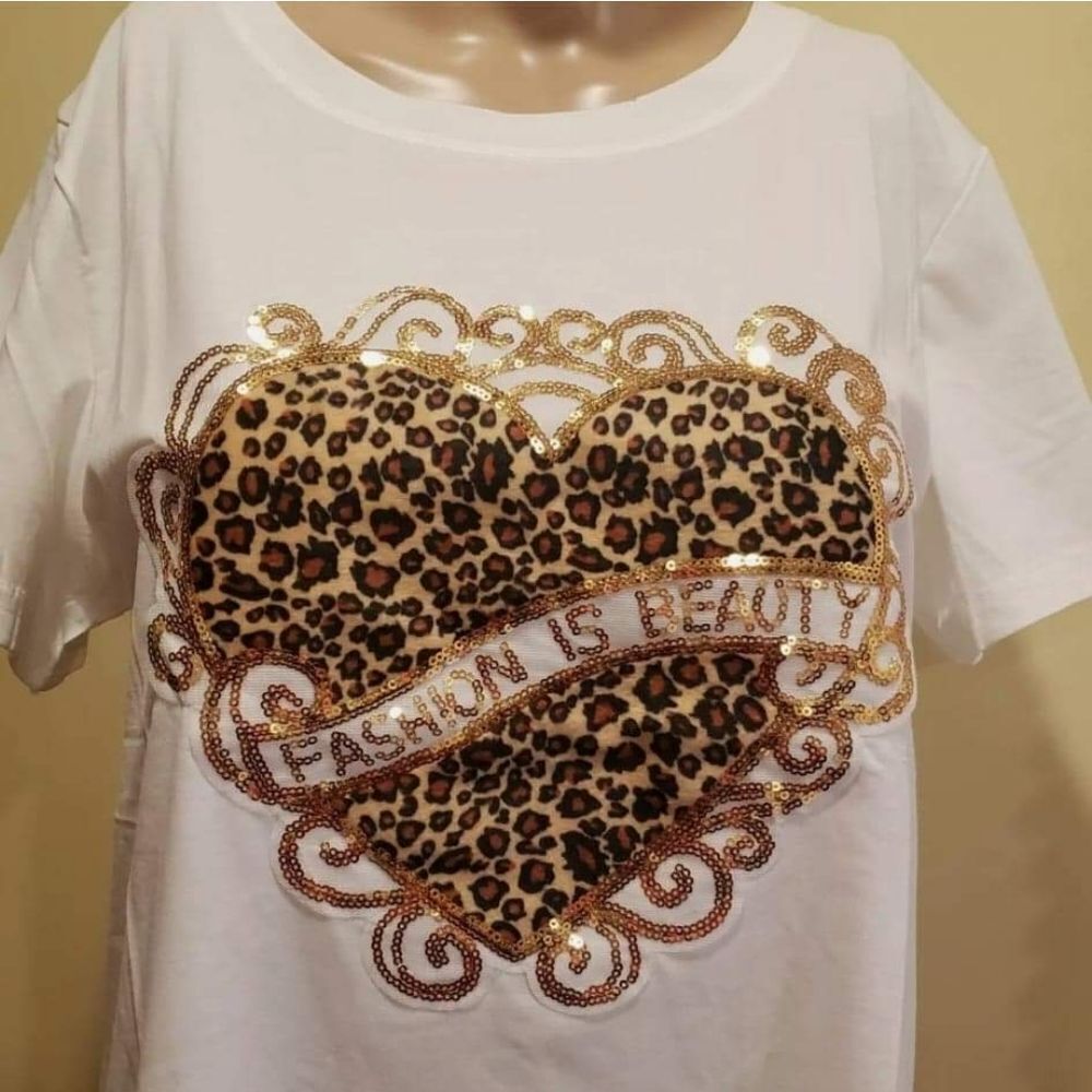 Sequin white heart T-shirt size S/M